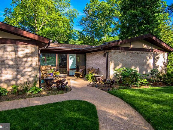 5th image of 3007 Sevor Ln