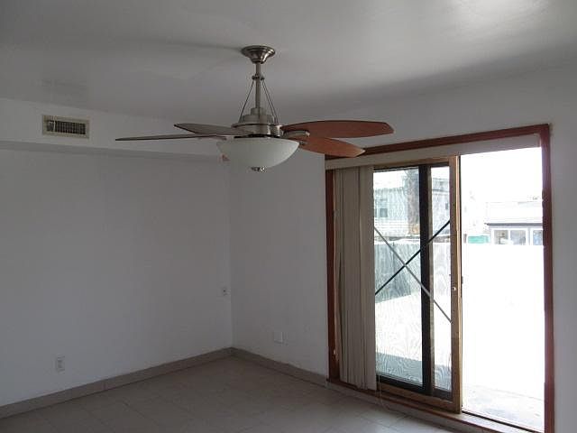 1st image of 132 Weed Ave