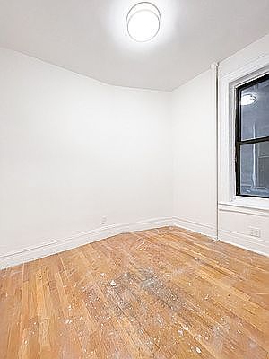 4th image of 508 E 13th St #5