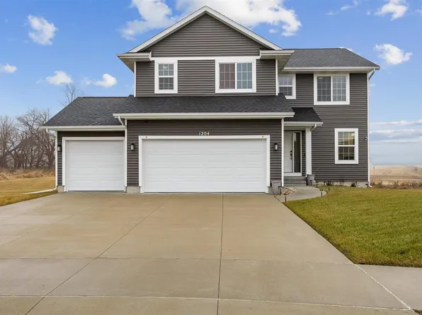 1204 Beringer Ct NE, Cedar Rapids, IA 52402