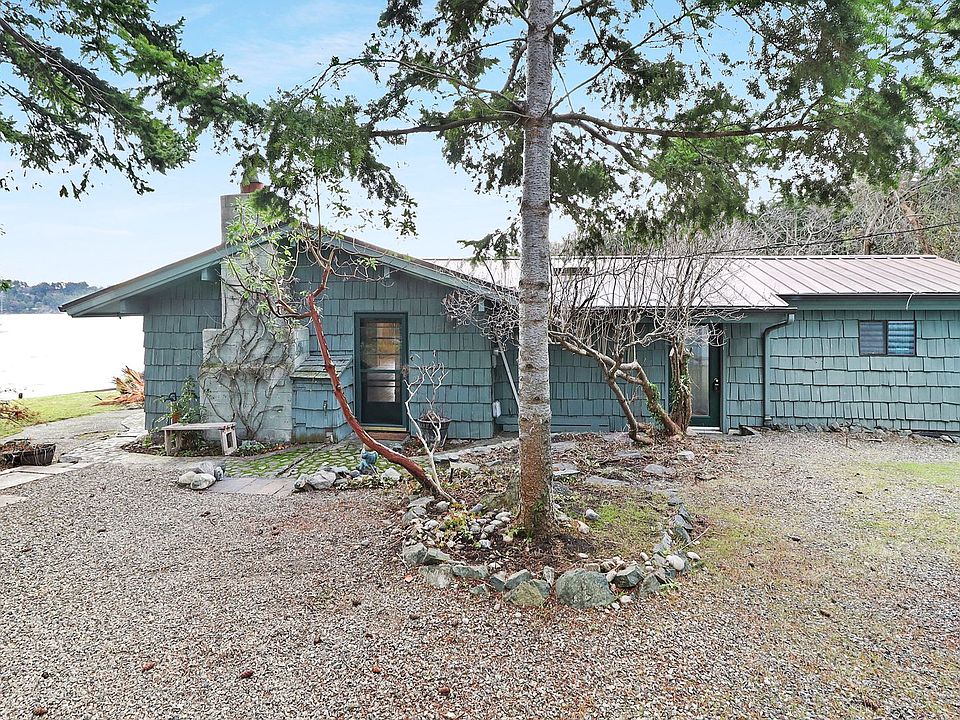 1st image of 2058 Twin Lagoon Ln #A