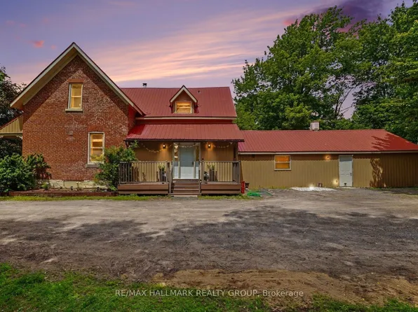 3548 Woodkilton Rd, Ottawa, ON K0A 3M0
