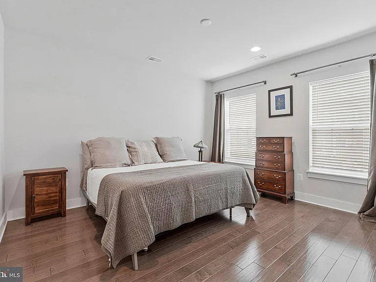 14803 Retreat Blvd — Photo 29