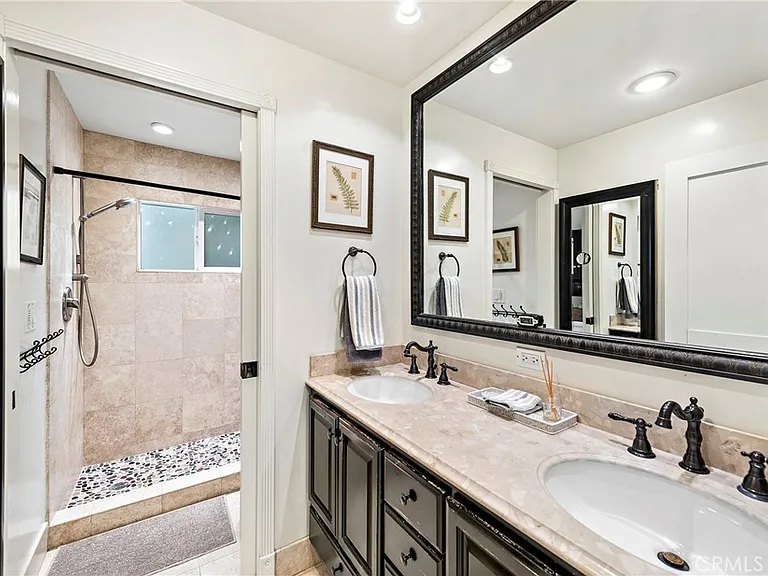 875 Coast View Dr — Photo 26