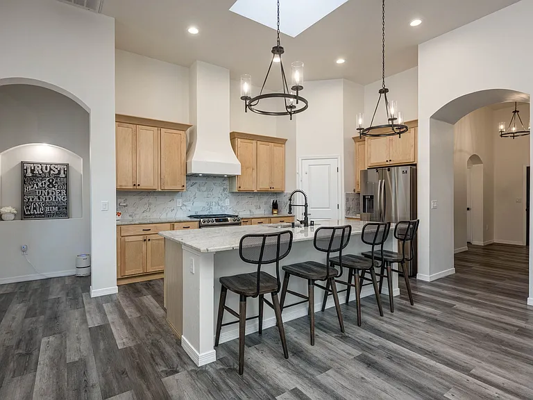 6041 Arosa St — Photo 14