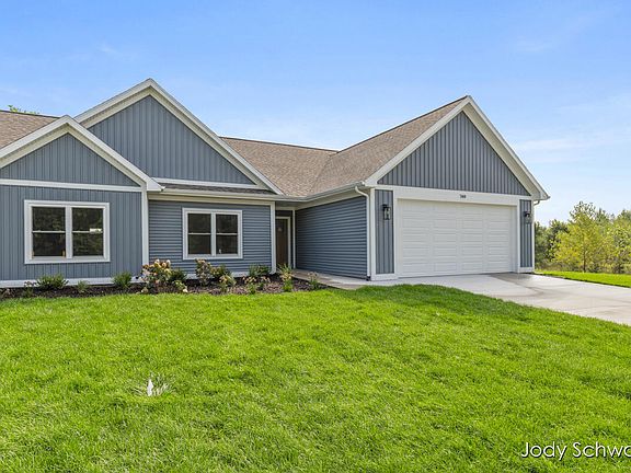 3rd image of 748 Noble Dr
