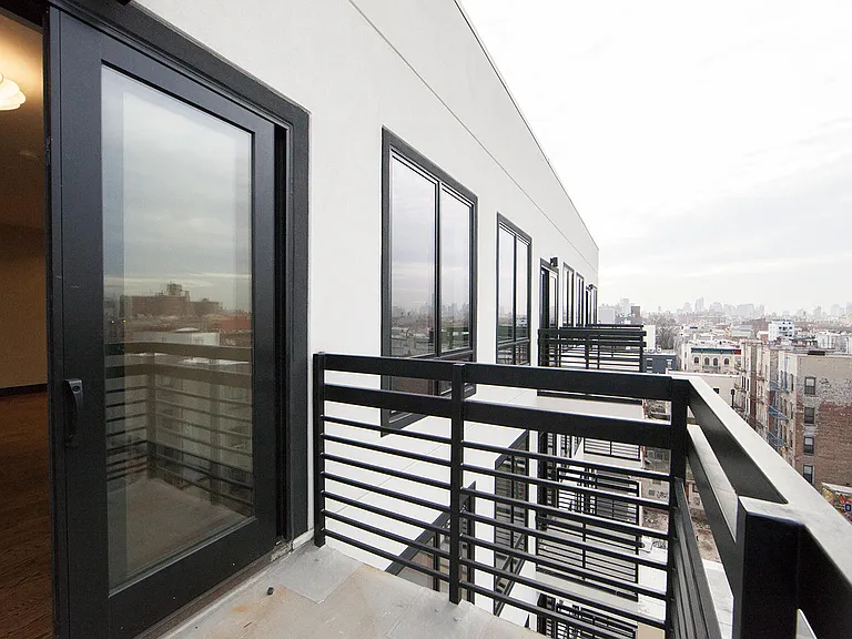 875 De Kalb Ave #5B — Photo 8