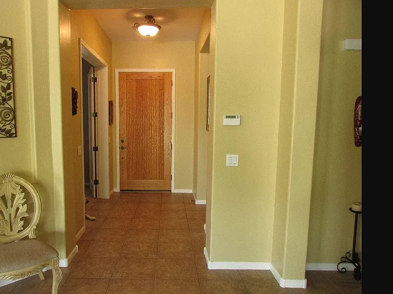 8628 S 21st Pl — Photo 3