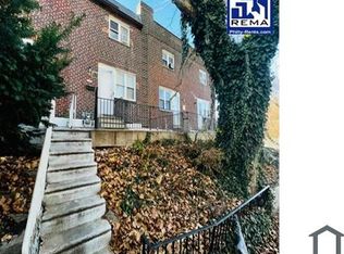 542 Snowden Rd, Upper Darby, PA 19082