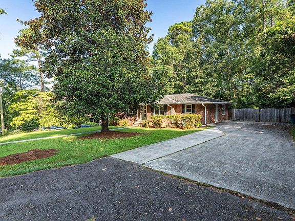 4th image of 309 Cumberland Dr