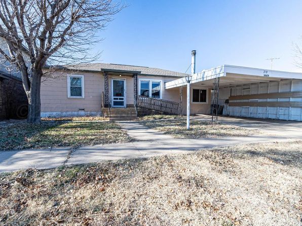 210 S Mackenzie Ave, Stinnett, TX 79083
