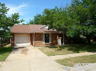 7704 Val Verde Dr, Fort Worth, TX 76133