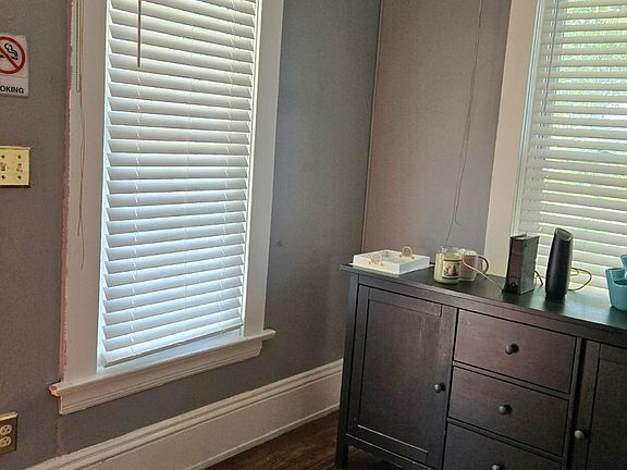 4th image of 1745 Shaw Ave #4