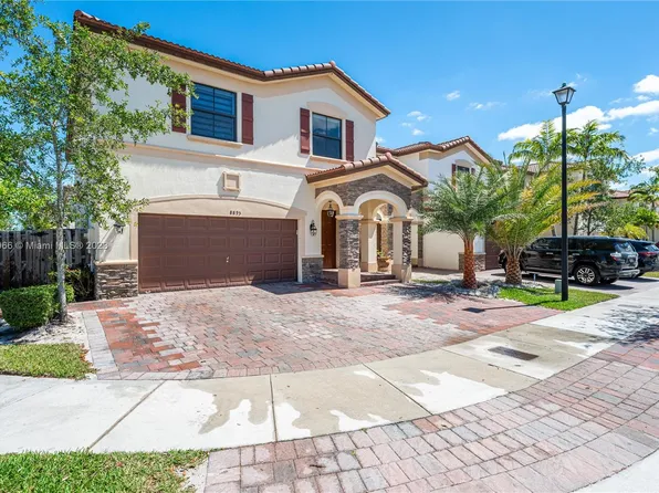 8895 NW 100th Pl, Doral, FL 33178