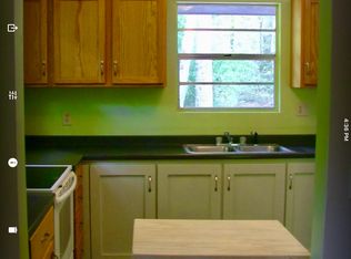 8962 White Rd, Williamsport, TN 38487