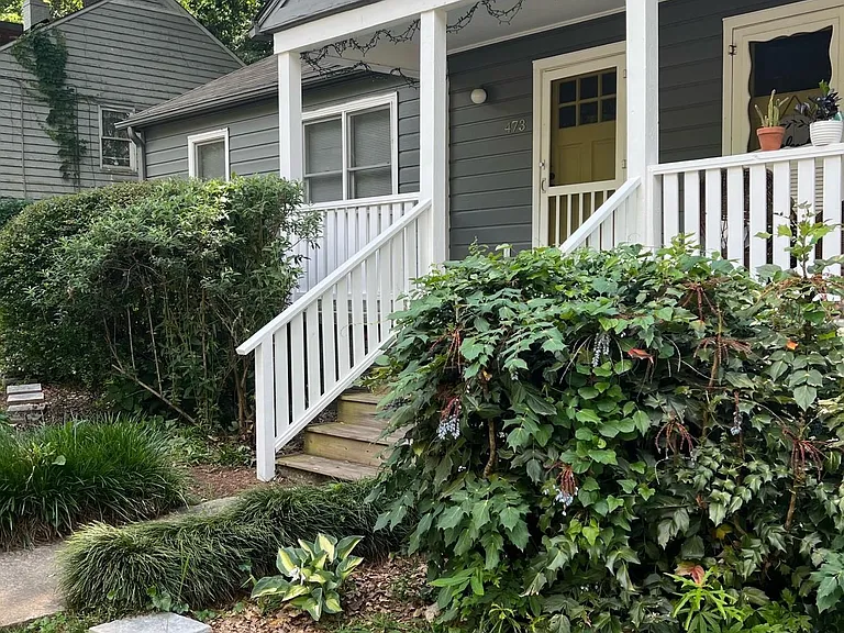 471 Gift Ave SE — Photo 2