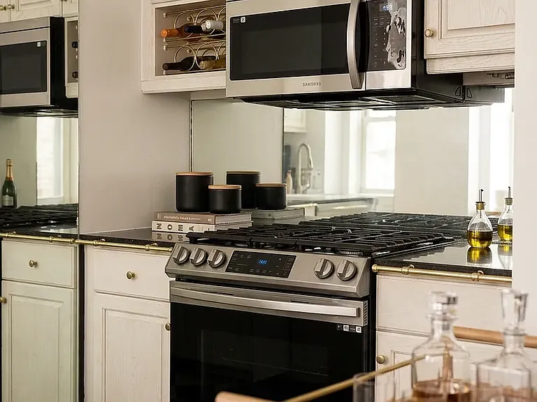 250 E 54th St #23C — Photo 10
