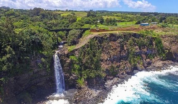 3rd image of Hawaii Belt Road.