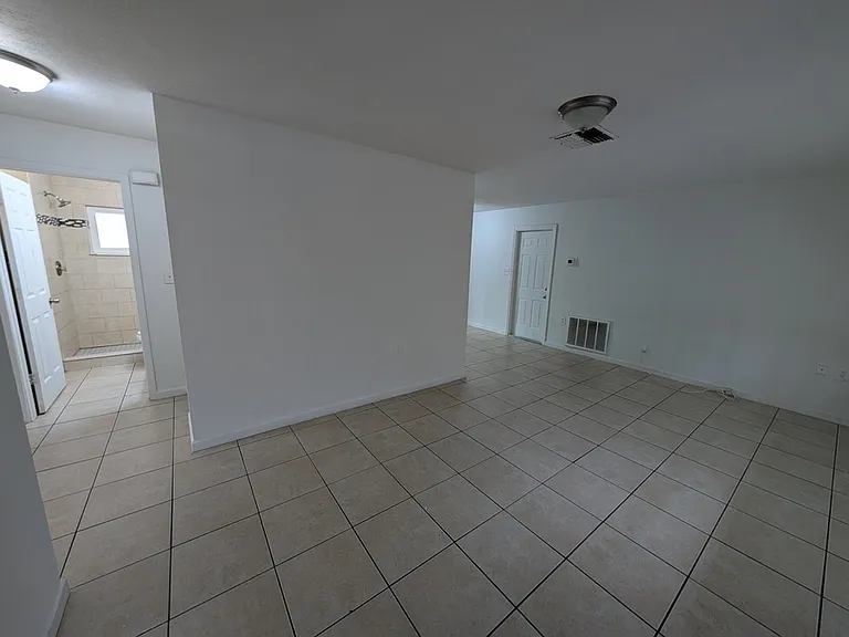 8402 Corney Dr — Photo 11