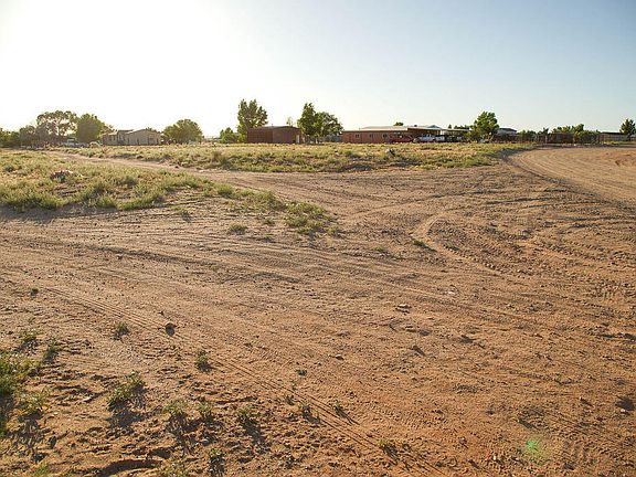 3rd image of Molinero Rd