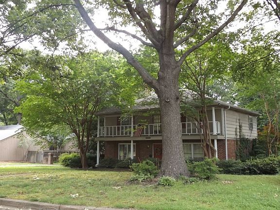 2nd image of 2232 Burfordi Ln
