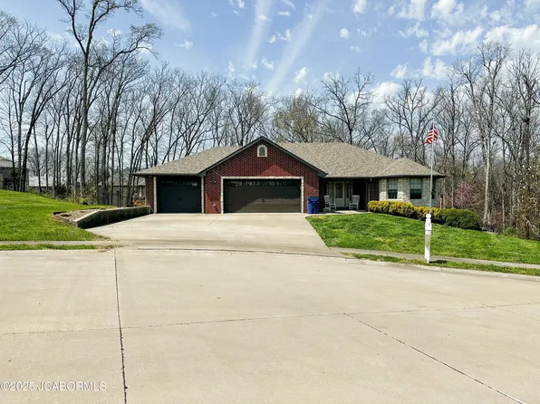 450 Worth St, Holts Summit, MO 65043