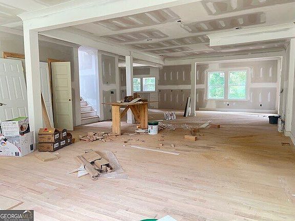 2nd image of 155 Watson Cir SE