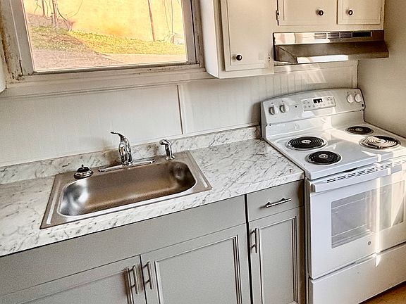 2nd image of 1171 Ruddell Rd #1173