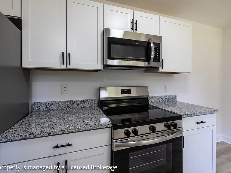 409 Eastover Ave — Photo 14