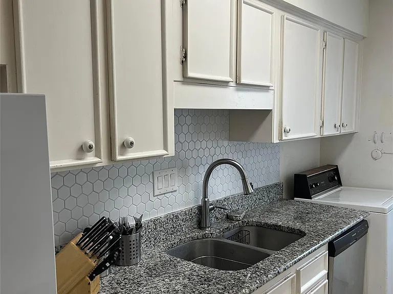 515 Tallowood Rd #55 — Photo 9
