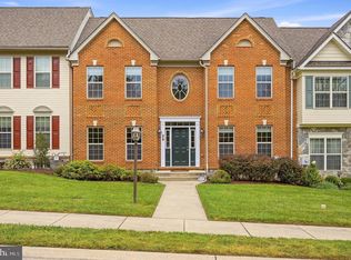 26 Blakeley Ridge Dr, Charles Town, WV 25414