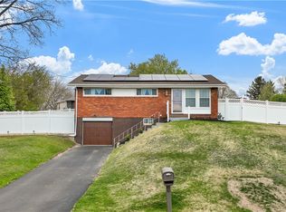 303 Ilex Dr, Pittsburgh, PA 15237