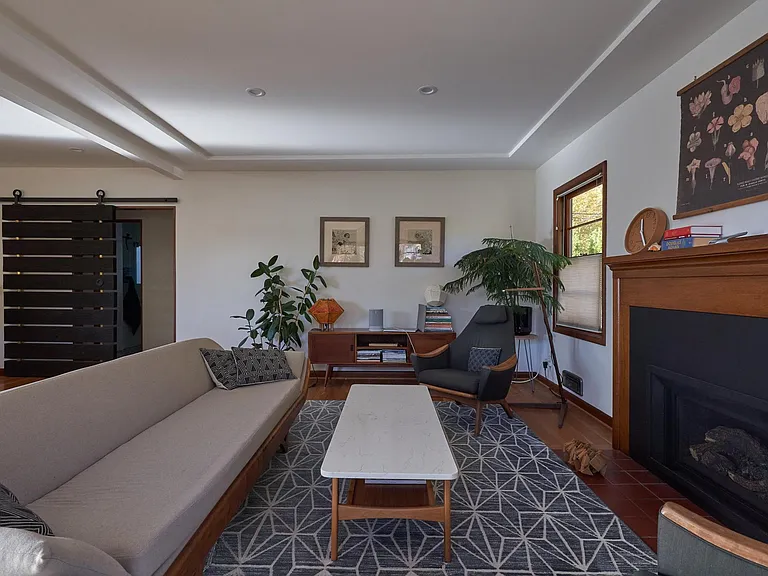 2111 SE 28th Pl — Photo 22