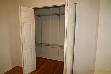 Rented by aptsandlofts.com