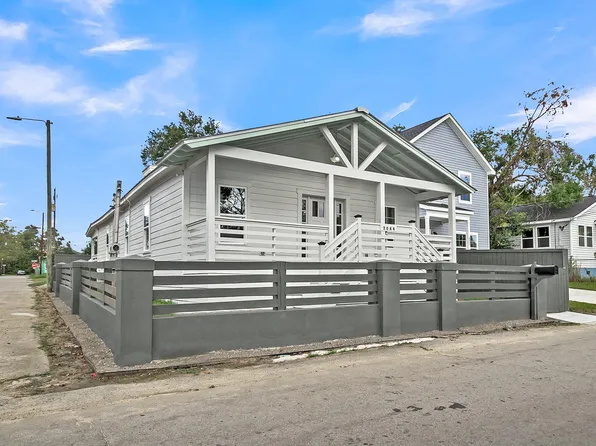 2044 Delaware Ave, North Charleston, SC 29405