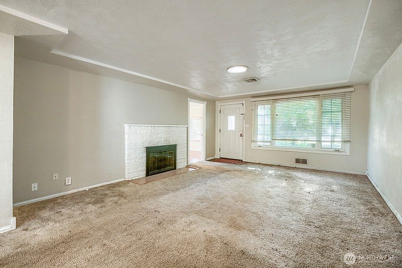 2nd image of 7017 S Bell Street