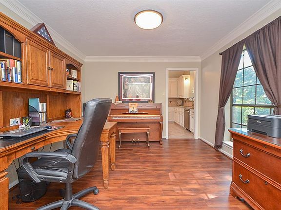 5th image of 14719 Carols Way Dr