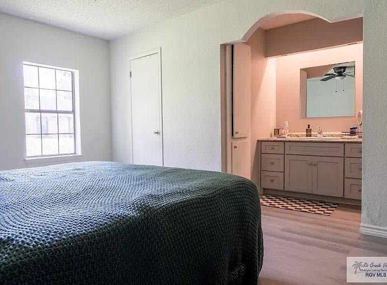 1809 S Williams Ln — Photo 26