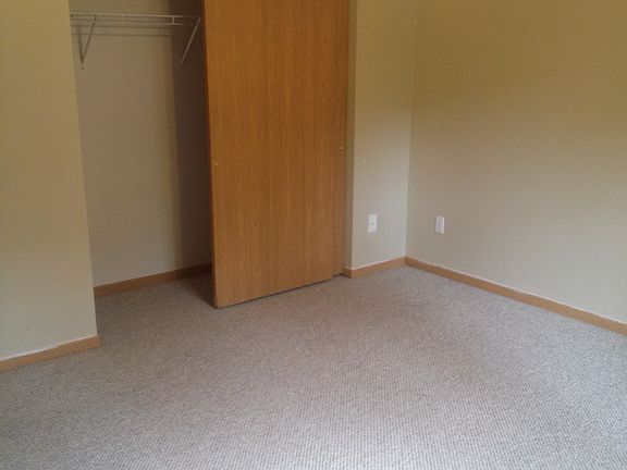 5th image of 6824 Julian Ave