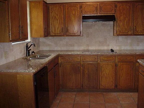 3rd image of 4626 Sunflower Cir