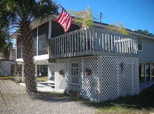32 Sunrise Ln, Panacea, FL 32346