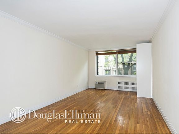5th image of 212 E 77th St APT 2C