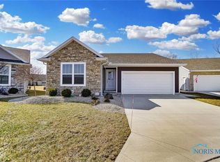 1211 Hummingbird Way, Findlay, OH 45840