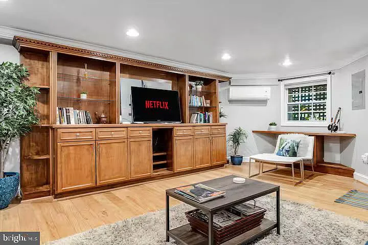 1 bed, 635 sqft, $1,795 — Photo 3