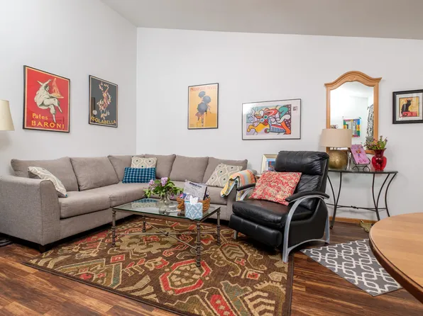 109 National Dr #201, Huxley, IA 50124