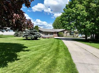 W8535 White Crow Rd, Fort Atkinson, WI 53538