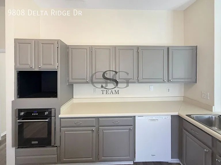 9808 Delta Ridge Dr — Photo 23
