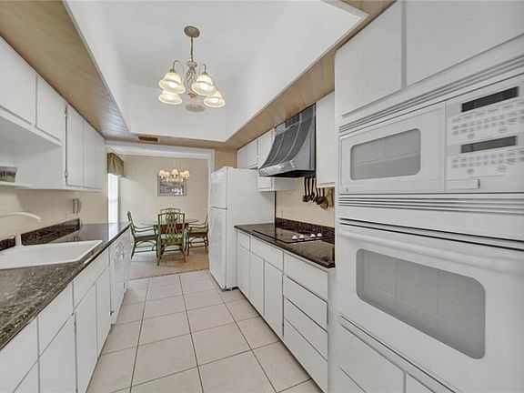 4th image of 2051 NE Ocean Blvd APT B14