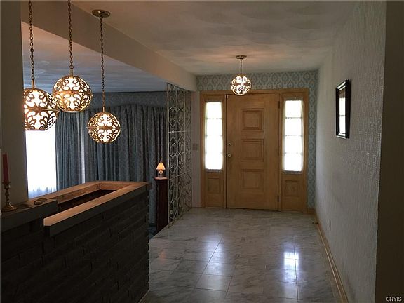 3rd image of 3682 Abdallah Ave