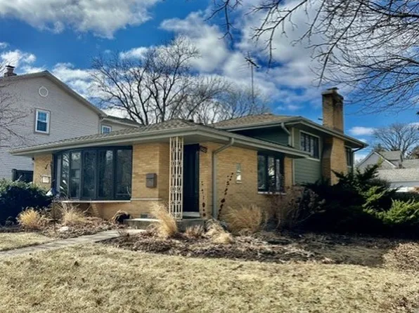 3900 Howard Ave, Western Springs, IL 60558